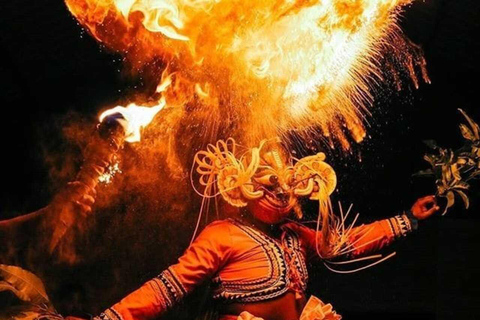 Kandy: Night Tour with Boat Safari, Cultural Show & Temples