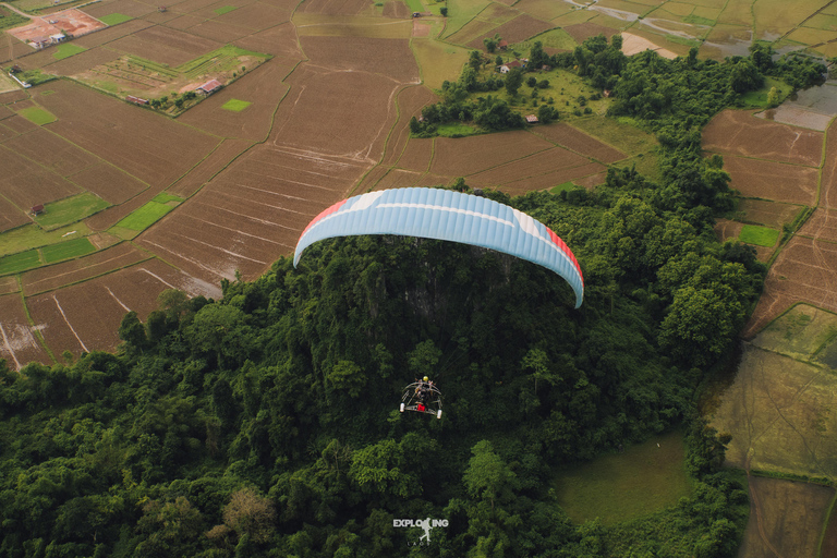 Paramotor Flight Experience in Vang Vieng, Laos