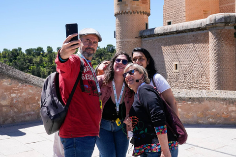 Madrid : Avila et ses remparts et Ségovie et son AlcazarÁvila et Ségovie avec monuments Anglais Préféré