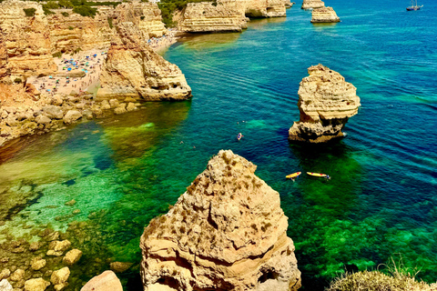 Depuis Lisbonne : Excursion d&#039;une journée en Algarve avec croisière dans les grottes de Benagil