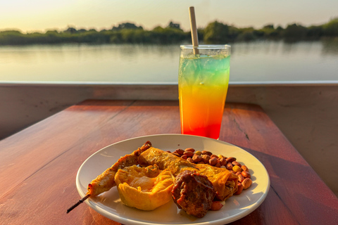 Victoria Falls: panoramische vlucht, brugtour en rondvaart tijdens zonsondergang