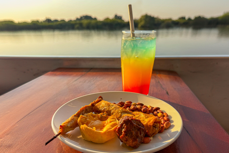 Victoria Falls: panoramische vlucht, brugtour en rondvaart tijdens zonsondergang