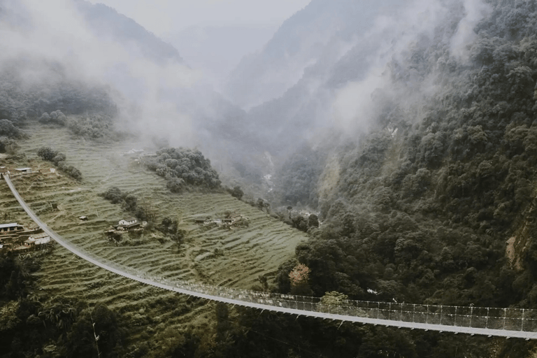 De Pokhara: Retiro de 2 dias nas fontes termais de Jhinu com caminhada