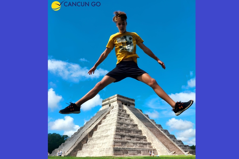 Chichen Itza: Guided Walking Tour French or German Private Tour with Entrance Fee