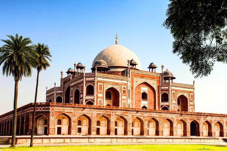 Neu Delhi : Eintägige private Delhi Sightseeingtour mit dem AutoAuto mit Fahrer, Tourguide, Tickets für Denkmäler und Mittagessen