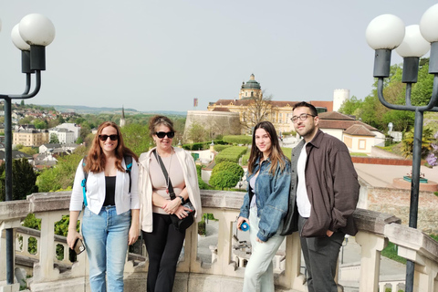 From Vienna: Hallstatt, Salzburg & Melk Day Trip VIP Mercedes E class - up to 3 people all inclusive