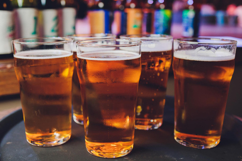 Dresden: Beer tour through 3 pubs: Legendary evening with beers & extras