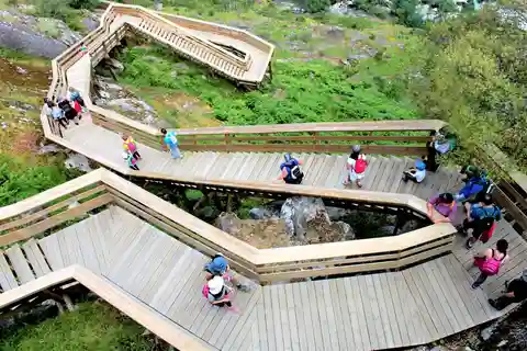 Sai do Porto e faz uma caminhada nos Passadiços do Paiva, Arouca