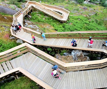 Leave Porto and go hiking in the Paiva Walkways, Arouca