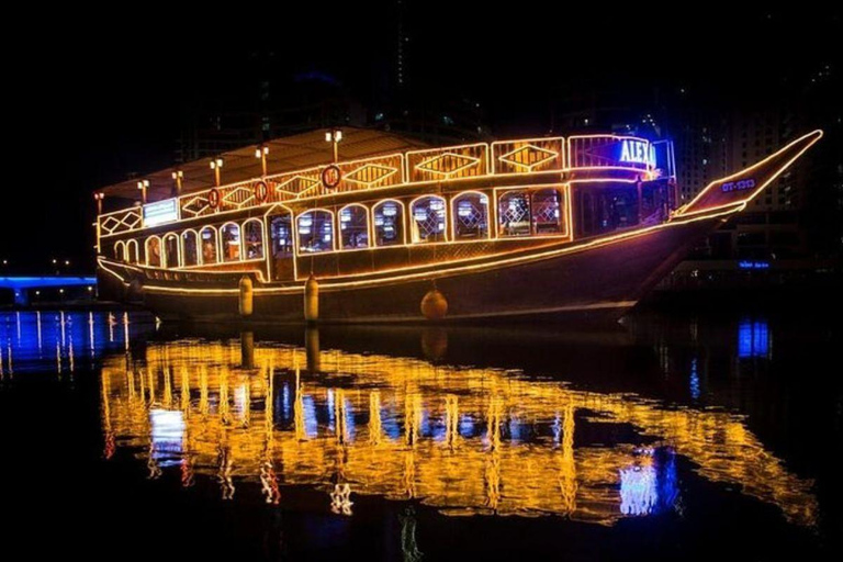 Doha: Full Day City Tour & Buffet Dinner in Traditional Dhow