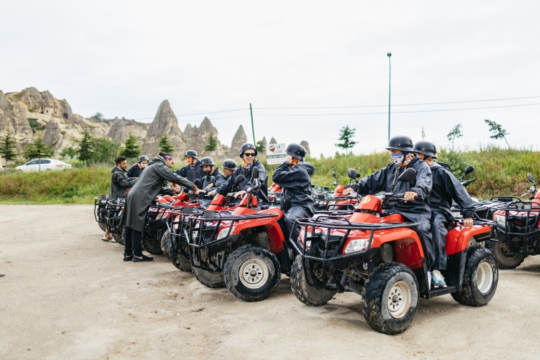 Capadocia: tour en quad al atardecerRecorrido en grupo compartido