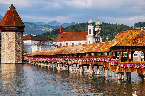 Best of Lucerne: Private Walking Tour with a LocalPrivate City Walking Tour - 3Hr