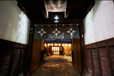 Authentische Messerherstellung bei einem Schmied in Kyoto