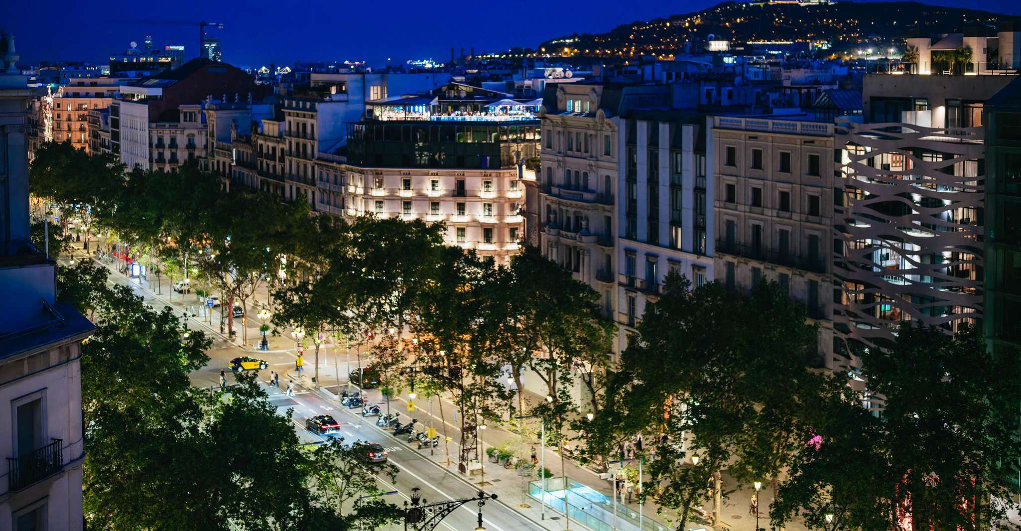 Barcelona: La Pedrera Night Experience photo 20