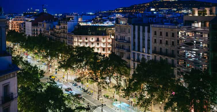 Barcelona: La Pedrera Night Experience photo 20