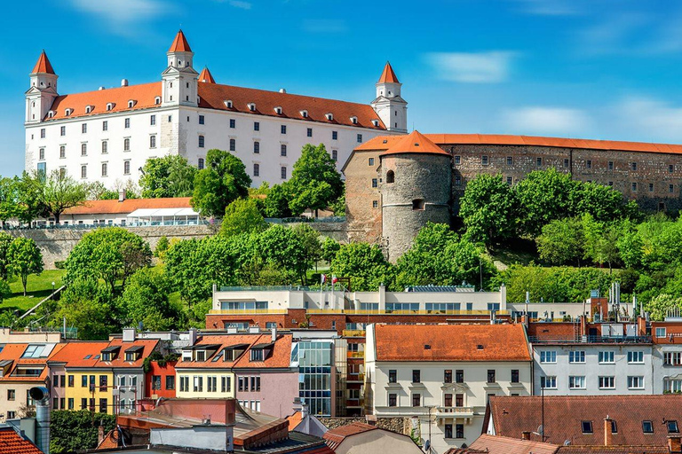 Desde Viena: excursión de un día a Bratislava y Budapest