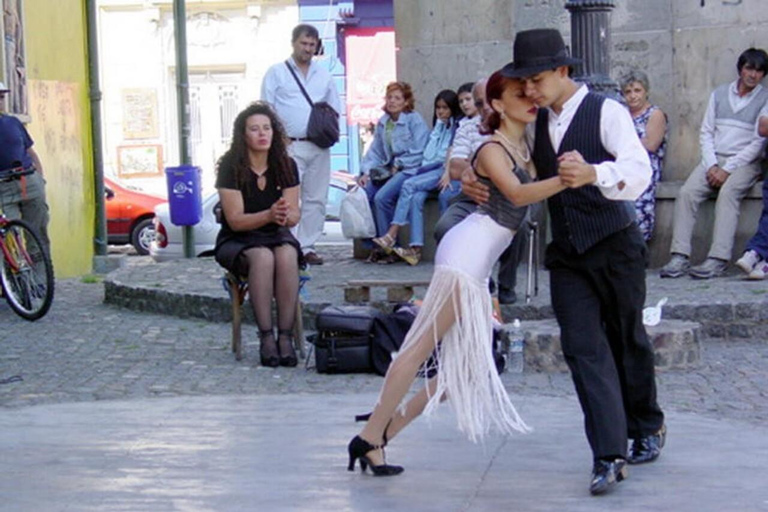 布宜诺斯艾利斯：城市观光与牛奶焦糖酱品尝+ 在马德罗港享用午餐