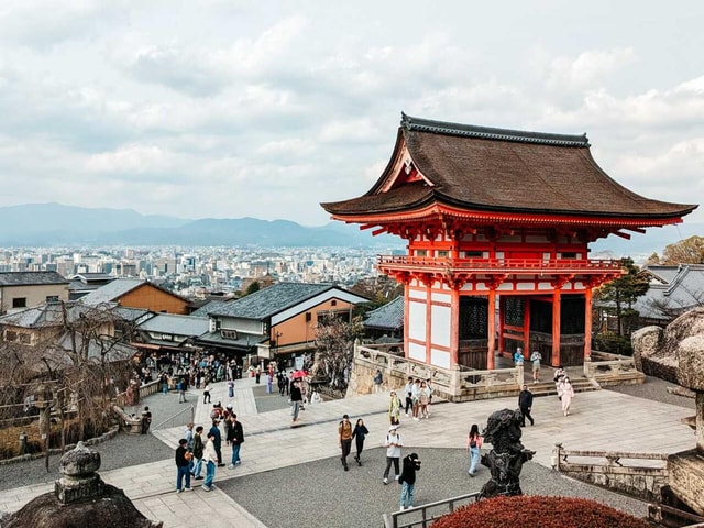 Kyoto/Osaka: Kyoto and Nara Sites & History Day Trip