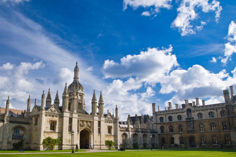 Best of Cambridge: Private Walking Tour with a LocalPrivate City Walking Tour - 2Hr