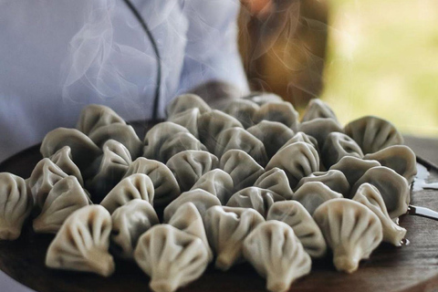 Tbilisi: Guided Cooking – Khinkali,Khachapuri+Churchkhela