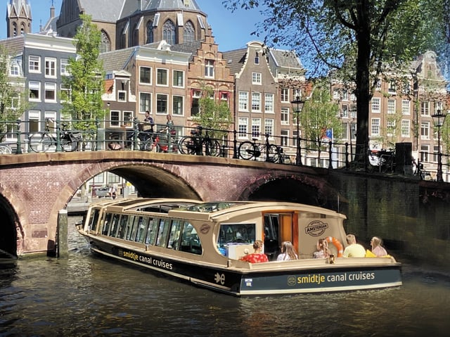 Amsterdam: Historic City Centre Canal Cruise