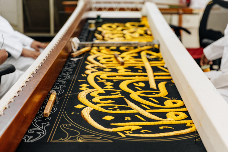 Hajj Route Tour and Artisans' Alley Visit
