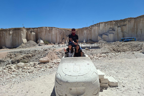 Arequipa: Private Sillar Route Tour + Culebrillas