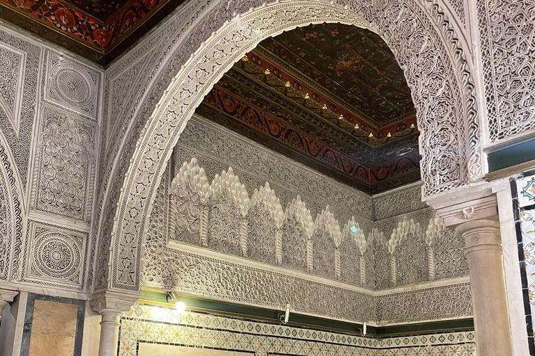 Tunis: Medina Guided Walking Tour with Optional Food