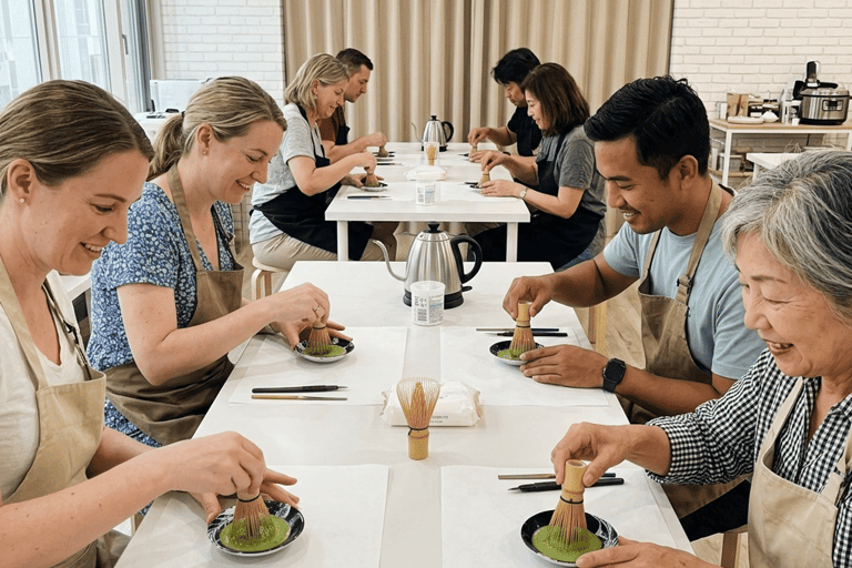 Osaka: Kintsugi (Gold Repair) Pottery Workshop