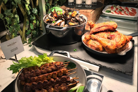 Frankfurt: Sunday brunch at the Mercure Hotel Kaiserhof, including sparkling wine & drinks