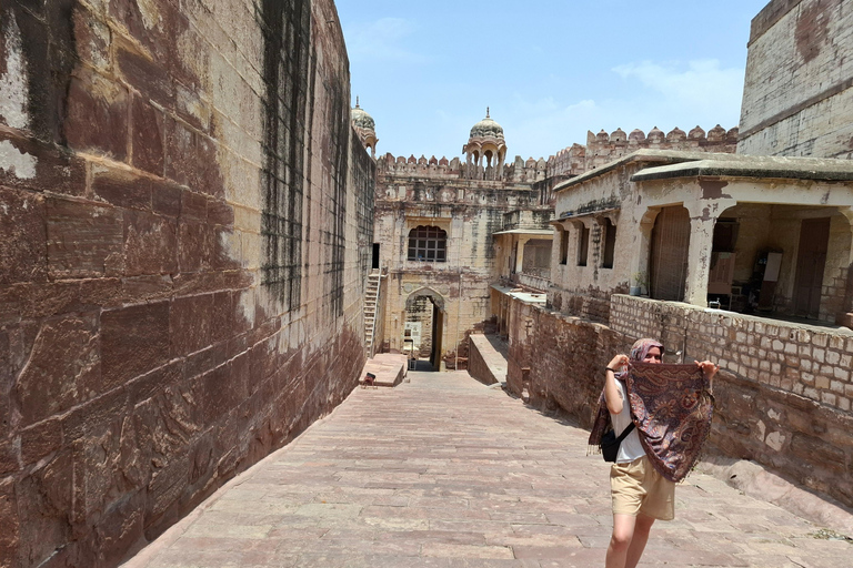 Guided Pvt Tour: Jodhpur Fort, Blue City, Clock Tower & More Jodhpur Unveiled : Guided Tour of Highlights & Hidden Gems