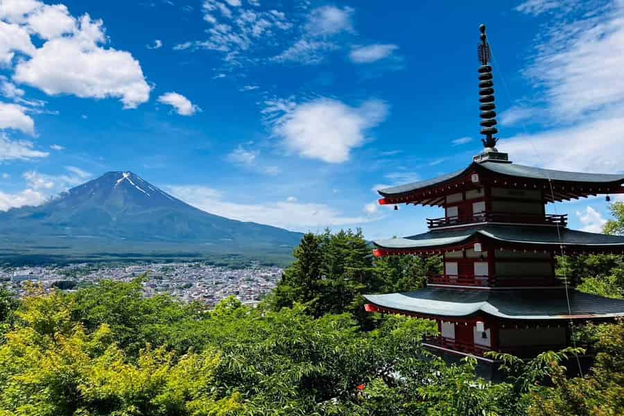 Ab Tokio: Tagestour zum Berg Fuji, Kawaguchiko & optionales Mittagessen. Foto: GetYourGuide Ab Tokio: Tagestour zum Berg Fuji, Kawaguchiko & optionales Mittagessen. Foto: GetYourGuide