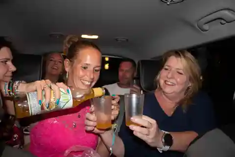 Boa Vista: Pub Crawl - Party Like a Local