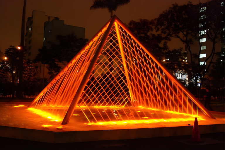 Lima: Early Evening Magic Water Circuit Tour with Light Show Private Experience