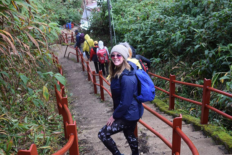 From Kandy: 2-Day Adam’s Peak Hike & Drop to Ella