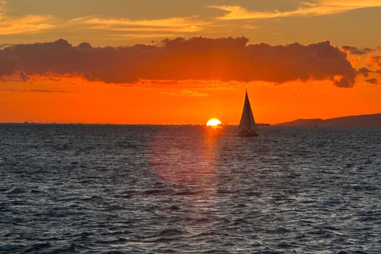 Oahu: Segeln bei Sonnenuntergang in kleinen, intimen Gruppen