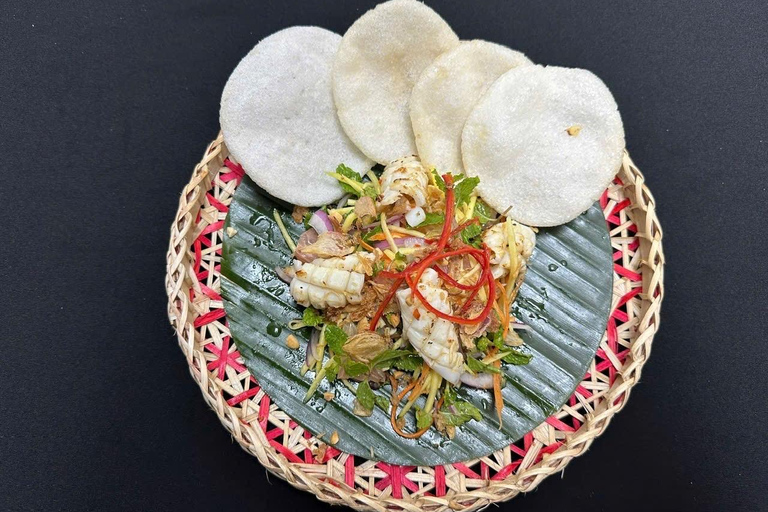 Hoi An Cooking Class with Organic Farm & Local Market