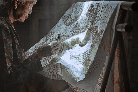 Penang: Hill, Temple, Batik, and National Park Tour