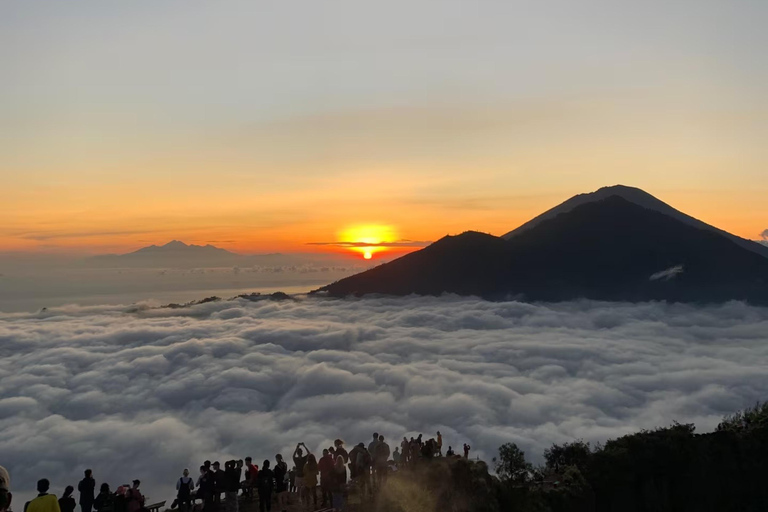 FROM UBUD: Mount Batur Hiking All Inclusive Shared Tour Mount Batur Sunrise Hiking from Ubud | Shared Tour