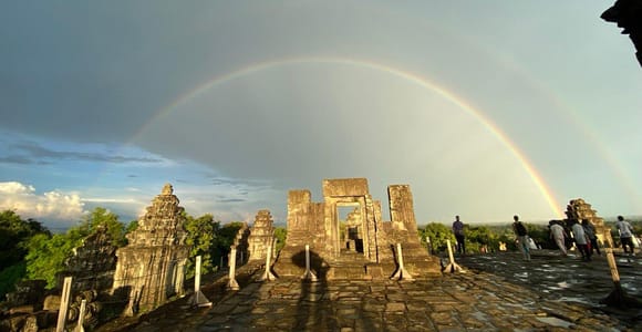 Angkor Wat, Angkor Thom, and Ta Prohm Day Trip with Sunset