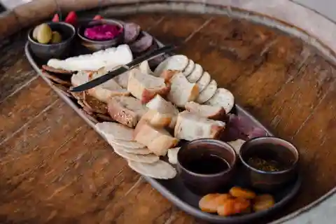 Roma: Outback Distillery Tour, Tasting Paddle & Grazing Box