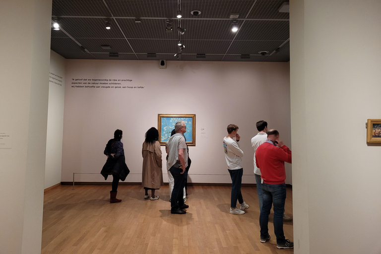 Amsterdam: Van Gogh Museum Tour with Art Historian