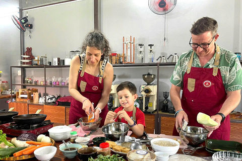 Hoi an: Vegan Cooking Class with Lantern-Making