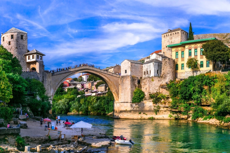 Sarajevo naar Mostar: oude brug, Počitelj en Kravice-watervallenGedeelde tour zonder tickets