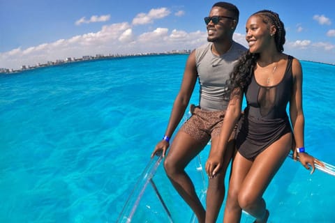 Cancun: Nichupté Reserve Glass-Bottom Boat Tour & Beers