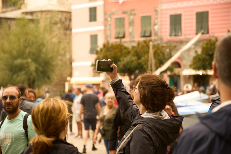 From Florence: Cinque Terre Day Trip with stop in Pisa Cinque Terre: Semi-Private Tour