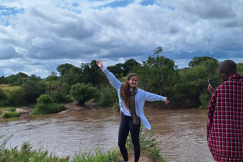Viaggio di un giorno da Nairobi a Maasai Mara - AWNairobi: Escursione di un giorno nella Riserva Nazionale di Maasai Mara - Privato