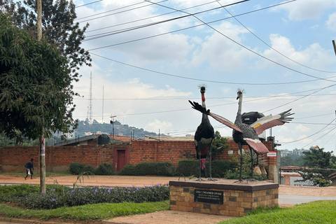 坎帕拉：艺术画廊和手工艺市场导览游Kampala: Guided Art Galleries and Craft Markets Tour