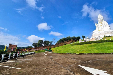 Chiang Mai : Temples du Bouddha blanc, du Bouddha bleu et du Grand Bouddha à Chiang Rai