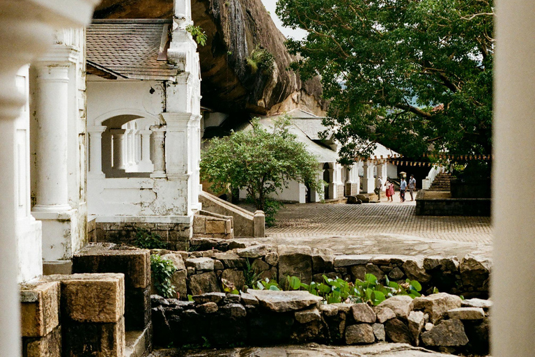 Sri Lanka: 8-Day Tour with Accommodation